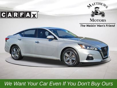Used 2022 Nissan Altima 2.5 SL