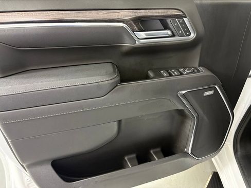 Used 2025 Chevrolet Silverado 1500 LTZ RWD image 17