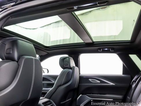 New 2025 Cadillac Lyriq Luxury w/ LPO, Floor Liner Package image 10