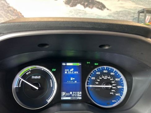 Used 2023 Subaru Crosstrek Hybrid w/ Moonroof Package w/Navigation AWD/4WD image 13