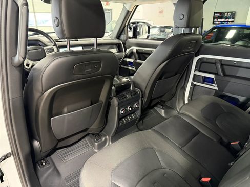 Used 2020 Land Rover Defender 110 S AWD/4WD image 29