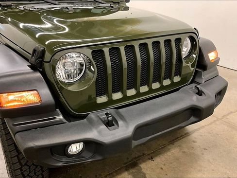 Used 2021 Jeep Wrangler Unlimited Sport AWD/4WD image 32
