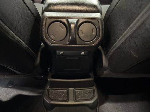 Used 2021 Jeep Wrangler Unlimited Sport AWD/4WD image 15