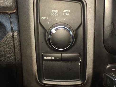 Used 2016 RAM 3500 Tradesman w/ Chrome Appearance Group image 16