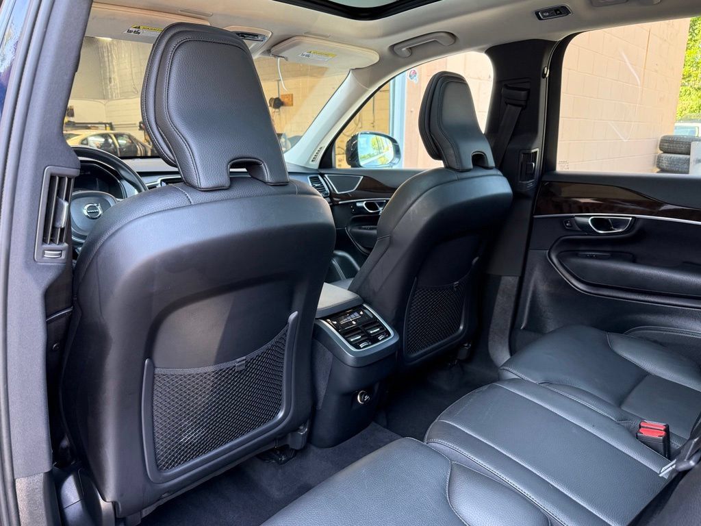 Used 2019 Volvo XC90 T6 Momentum w/ Advanced Package AWD/4WD image 16