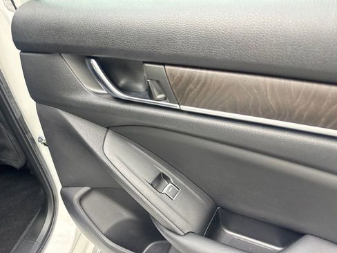 Used 2021 Honda Accord EX-L image 42
