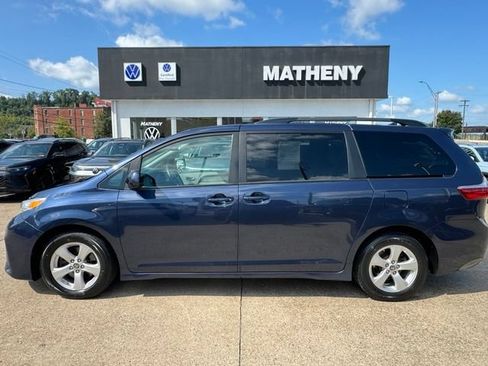 Used 2020 Toyota Sienna LE FWD image 3