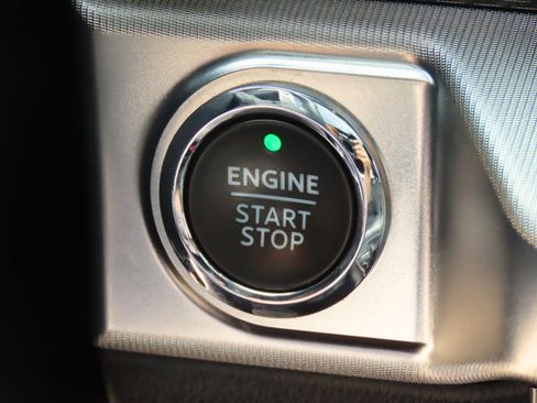 Certified 2022 Ford F150 Raptor w/ Equipment Group 801A High image 30