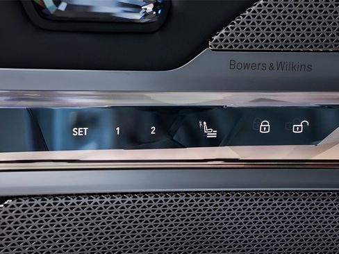 Used 2024 BMW i7 eDrive50 w/ M Sport Package image 31