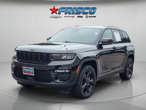 Certified 2023 Jeep Grand Cherokee Limited w/ Black Appearance Package AWD/4WD image 3