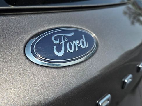 Used 2021 Ford Escape SE FWD image 9