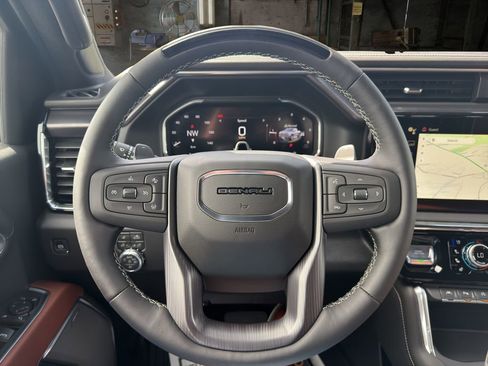 New 2026 GMC Sierra 1500 Denali Ultimate w/ LPO, Black Badging Package AWD/4WD image 19
