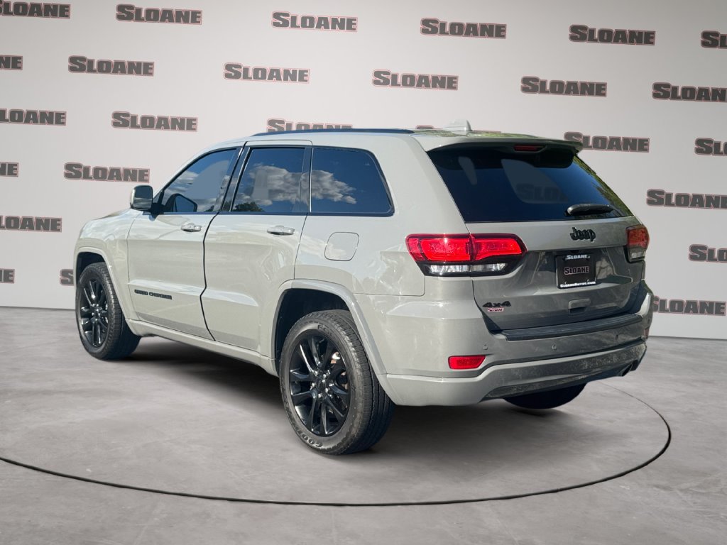 Used 2020 Jeep Grand Cherokee Altitude AWD/4WD image 3