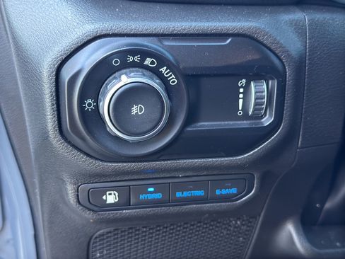 Used 2023 Jeep Wrangler Unlimited Rubicon 4xe w/ Safety Group AWD/4WD image 16