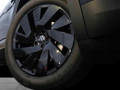 New 2026 Volkswagen Atlas Cross Sport SE