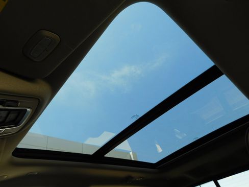 Used 2022 RAM 1500 Laramie w/ Laramie Southwest Edition image 25