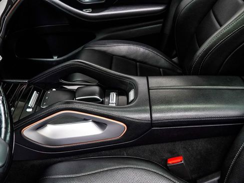 Used 2021 Mercedes-Benz GLS 450 4MATIC image 21