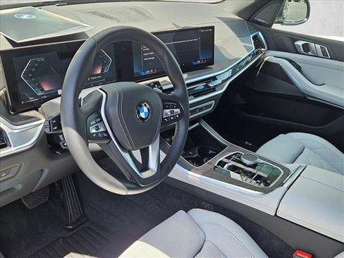Certified 2025 BMW X5 xDrive40i AWD/4WD image 11