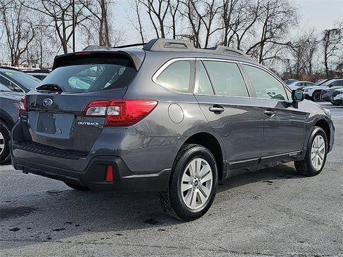Used 2018 Subaru Outback 2.5i image 6