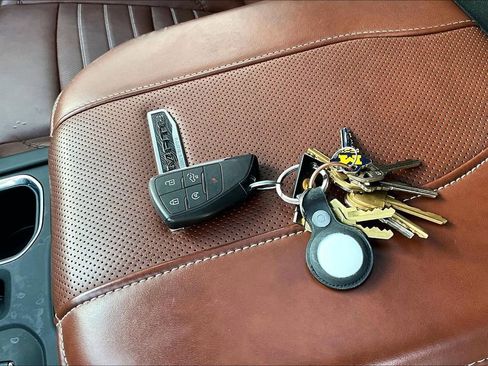 Used 2024 GMC Sierra 2500 Denali Ultimate image 34