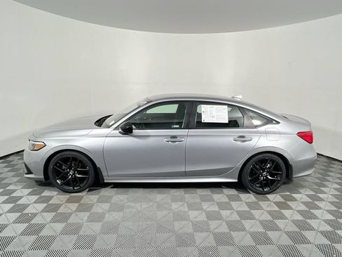 Used 2023 Honda Civic Sport image 6