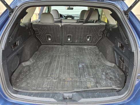 Used 2020 Subaru Outback Limited w/ Popular Package #2 AWD/4WD image 32