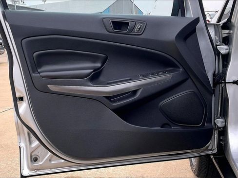 Used 2020 Ford EcoSport SES image 23