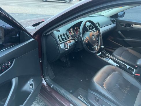 Used 2013 Volkswagen Passat 2.5 SE image 10