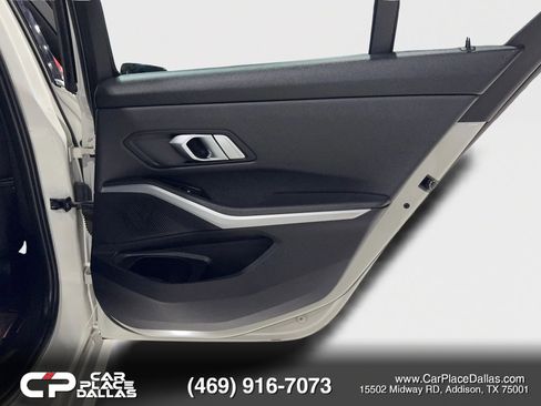 Used 2020 BMW 330i Sedan w/ Driving Assistance Package RWD image 25
