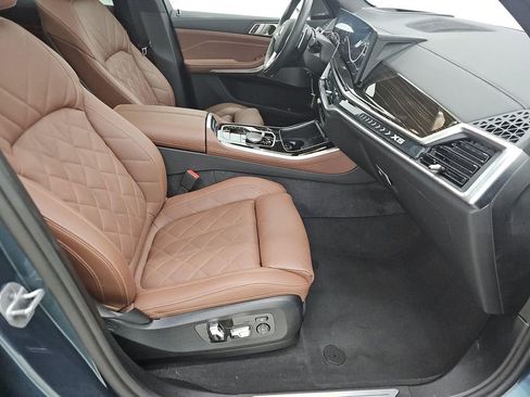 Used 2025 BMW X5 xDrive40i image 10