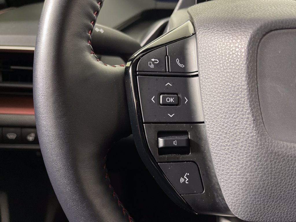 Certified 2023 Toyota Prius Prime FWD image 26