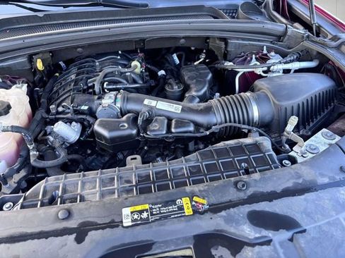 Used 2023 Jeep Grand Cherokee Altitude AWD/4WD image 30