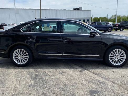 Used 2016 Volkswagen Passat 1.8T SE FWD image 6