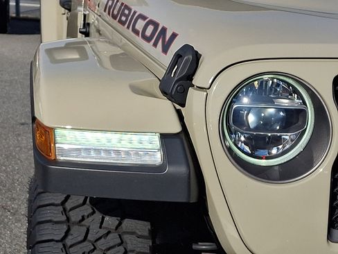 Used 2020 Jeep Gladiator Rubicon image 9