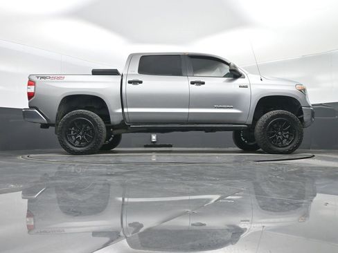 Used 2018 Toyota Tundra SR5 w/ TRD Off Road Package image 31