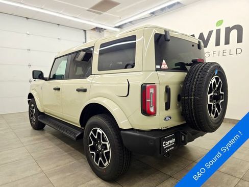 New 2026 Ford Bronco Outer Banks AWD/4WD image 3