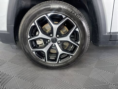 Used 2025 Jeep Compass Limited AWD/4WD image 30