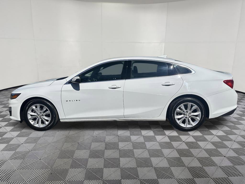 Used 2023 Chevrolet Malibu LT FWD image 9