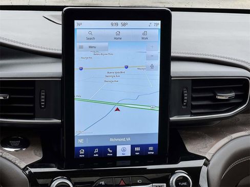 Used 2022 Ford Explorer Platinum w/ Equipment Group 601A image 3