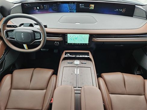 New 2025 Lincoln Navigator Reserve image 23