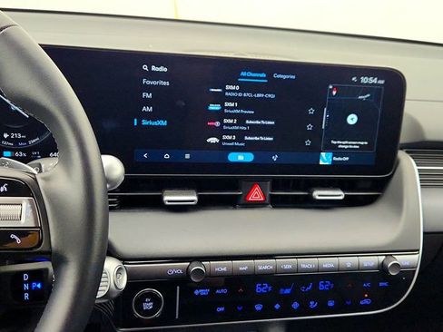 Used 2025 Hyundai Ioniq 5 SEL image 15