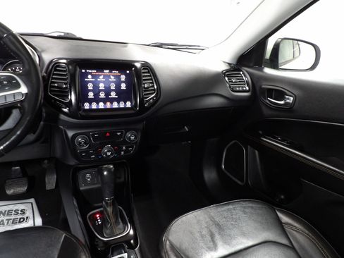 Used 2020 Jeep Compass Limited FWD image 12