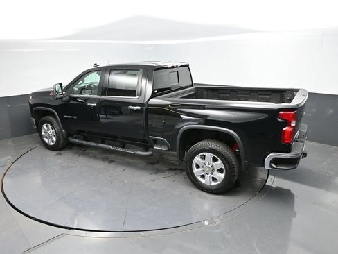 Used 2021 Chevrolet Silverado 2500 LTZ w/ LTZ Premium Package AWD/4WD image 30
