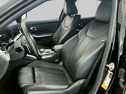 Used 2024 BMW 330i Sedan w/ Convenience Package RWD image 7
