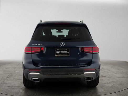 Used 2021 Mercedes-Benz GLB 250 image 4