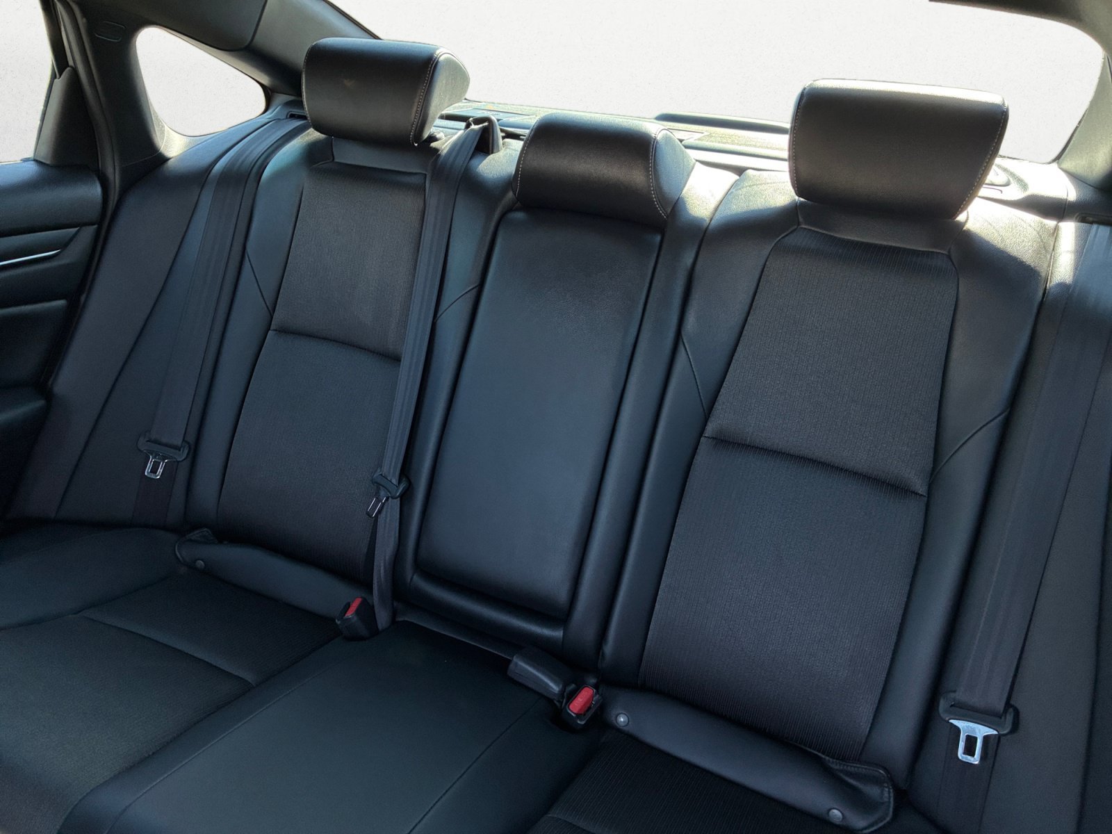 Used 2020 Honda Accord Sport image 11
