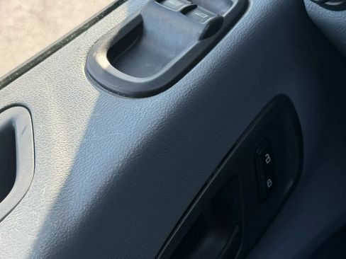 Used 2019 Ford Transit 150 148 Medium Roof RWD image 21