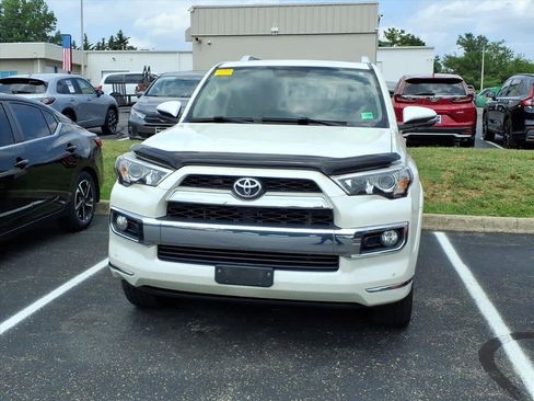 Used 2017 Toyota 4Runner Limited AWD/4WD image 4