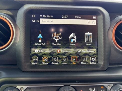 Used 2023 Jeep Gladiator Mojave w/ LED Lighting Group image 10