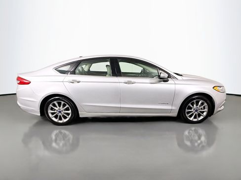 Used 2017 Ford Fusion S FWD image 11